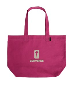 SHOPPER IN CANVAS